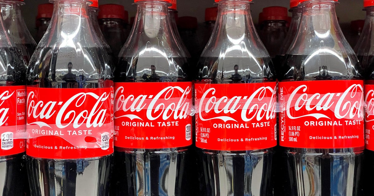 Trump says he persuaded Coca-Cola to use real cane sugar in U.S. 