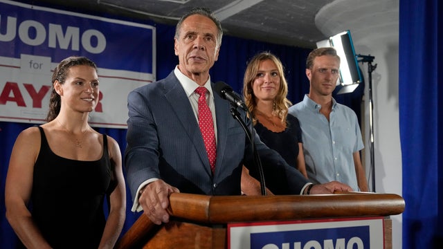 Joined by his daughters, from left, Cara Kennedy-Cuomo, Mariah Kennedy-Cuomo and son-in-law Tellef Lundevall, Mayoral candidate Andrew Cuomo, center, speaks to supporters during a Democratic primary watch party, Tuesday, June 24, 2025, in New York. 